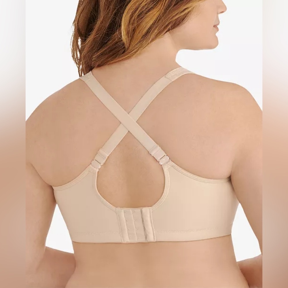 Vanity Fair
Full-Figure Wireless Sports Bra 71500 - Picture 7 of 7